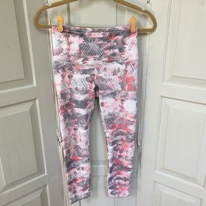 ❤️ Gaiam Capri Workout/ Athletic Leggings